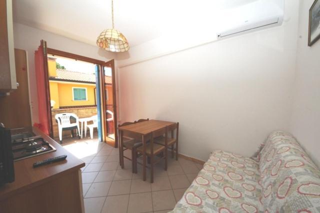 Residence Sole E Mare Appartamenti โรโซลีนามาเร ภายนอก รูปภาพ
