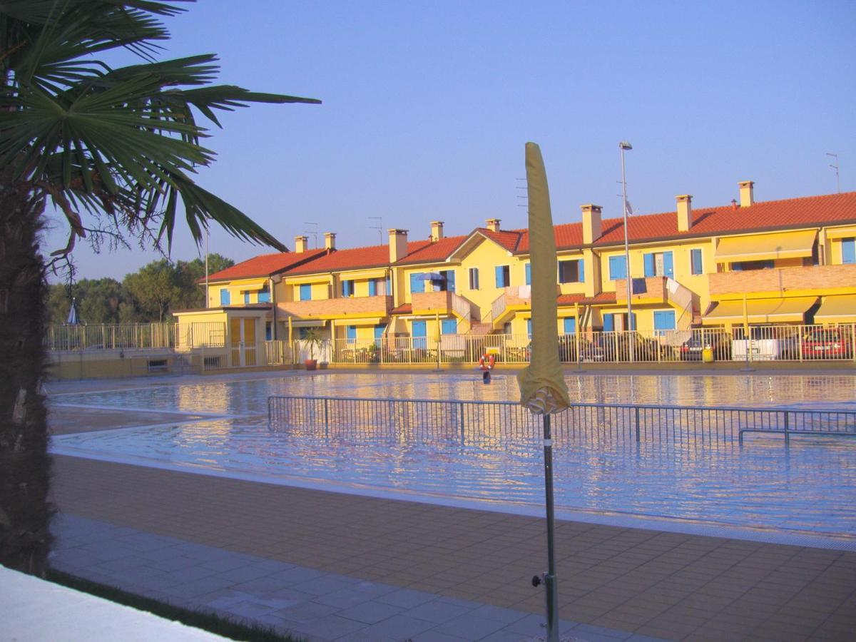 Residence Sole E Mare Appartamenti โรโซลีนามาเร ภายนอก รูปภาพ